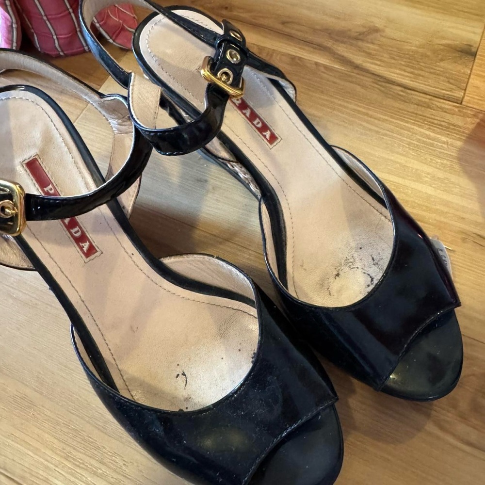 Prada Women's Navy Sandals - Picture 5 of 6